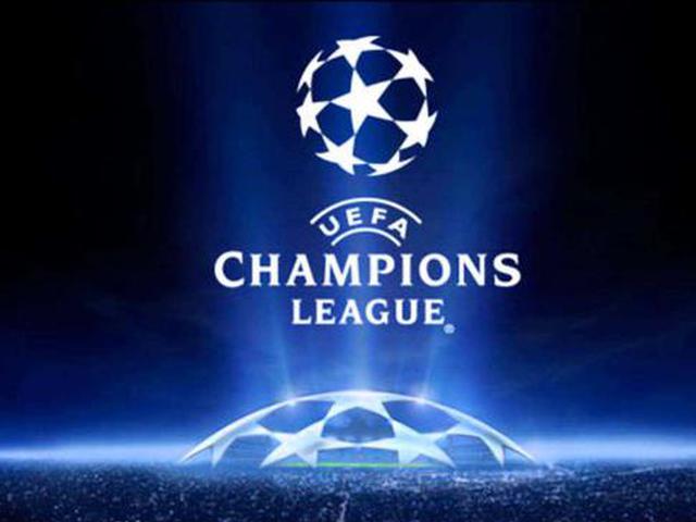 她在赛场上 她在赛场上